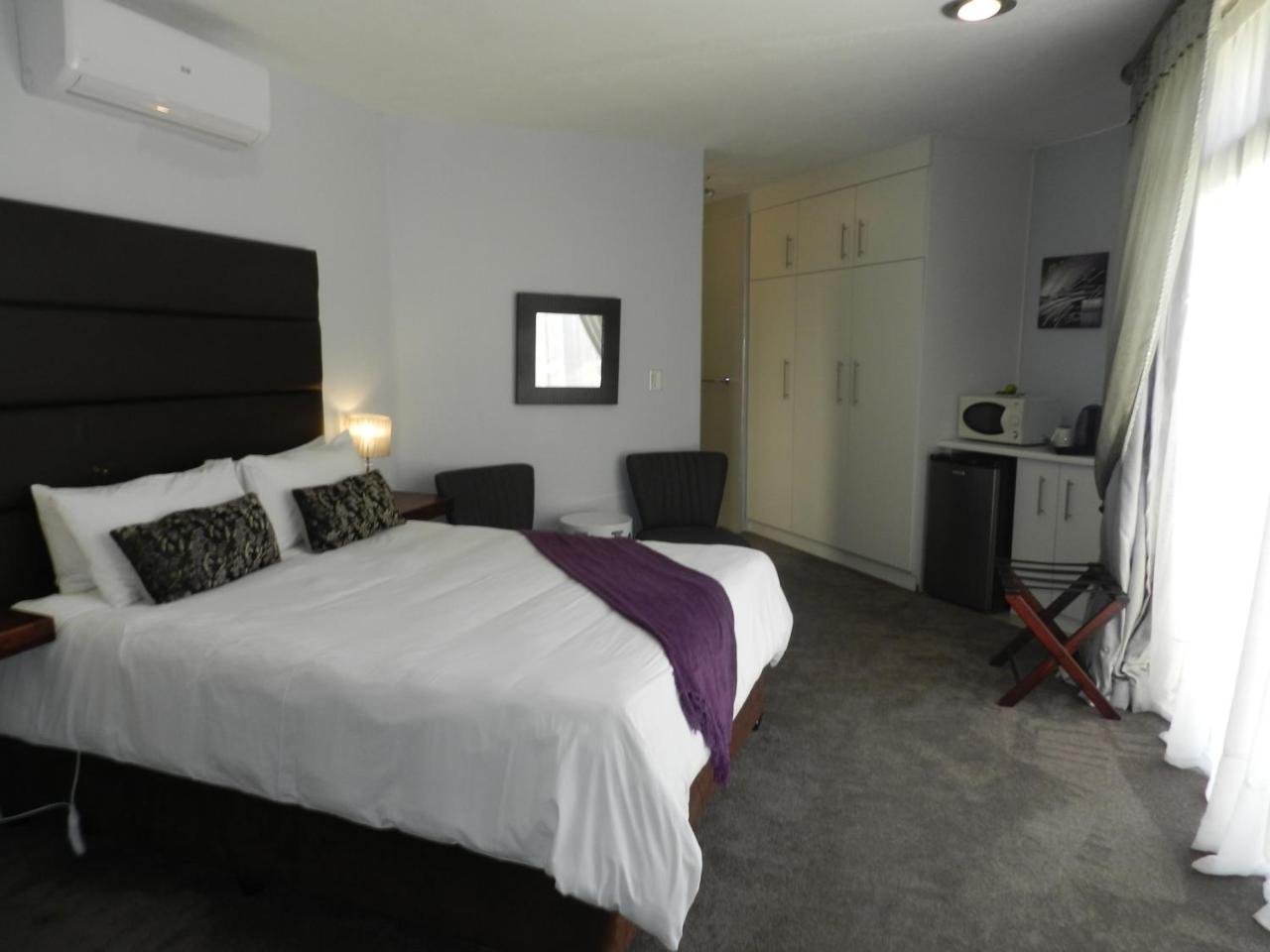 Le Petit Fillan Hotel Сандтън Екстериор снимка